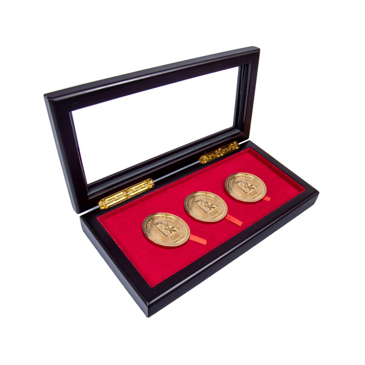 Luxury Logo 3 Slots Collection Coins Wood Box Souvenir Mdf Wooden Silver Coin Box For product reference