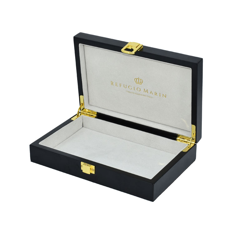 Silver Lock Belt Wallet Packaging Display Box Wood Box for Gift product reference