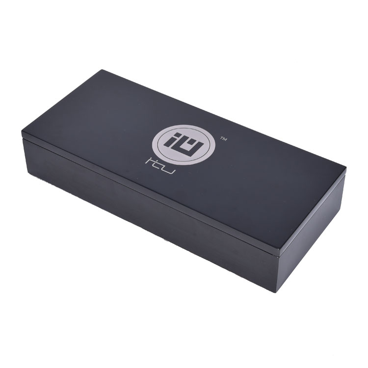 Rectangular Black High-gloss Paint Embedded Perfume box product reference